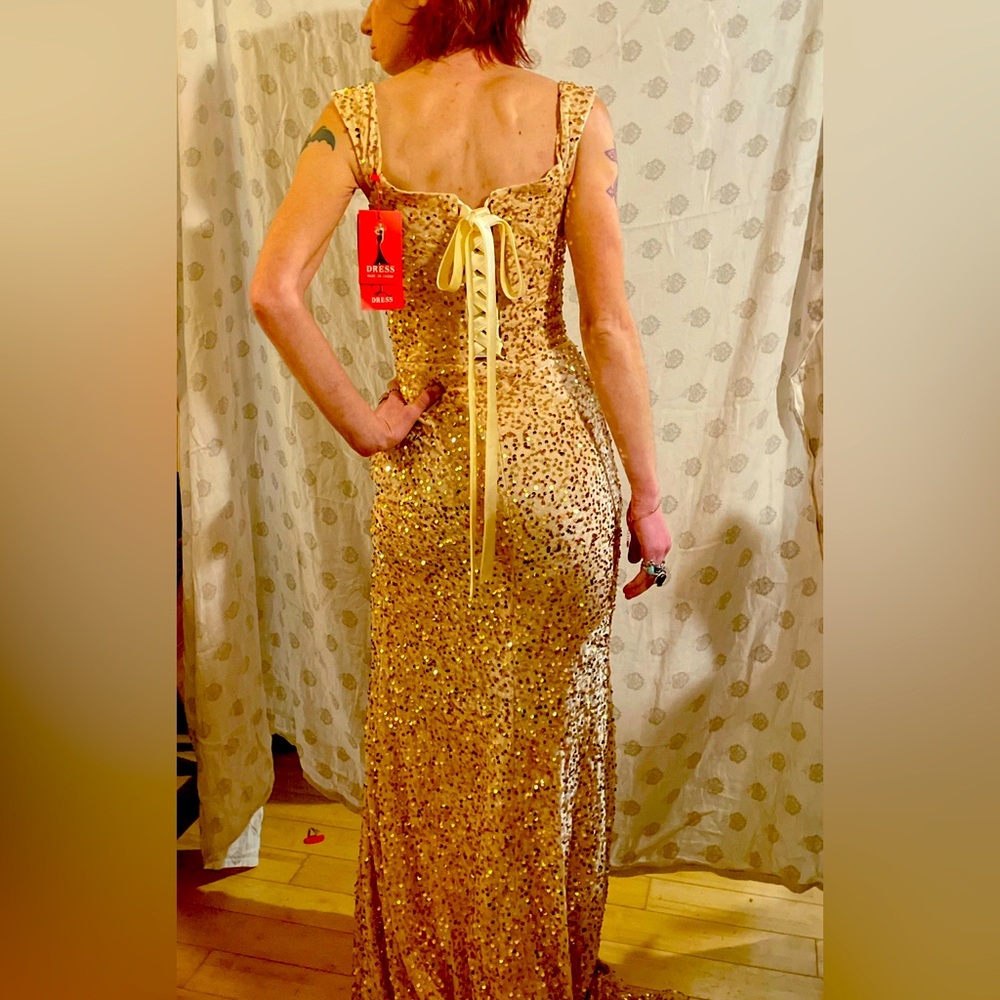 Long sequined mermaid prom dress formal ball gown pale yellow size 2
